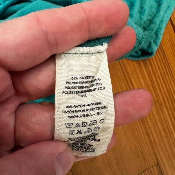 We the Free green crushed velvet oversized long sleeve shirt SIZE M - Picture 4 of 5